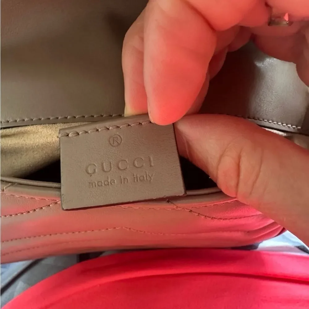 Gucci Marmont double G mini Beige Leather Crossbody Bag with Gold Chain